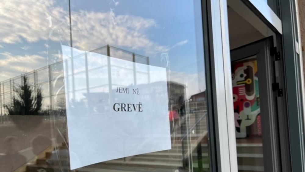 Greva ne Kosove ne diten e 20, ende asnje marreveshje me qeverine